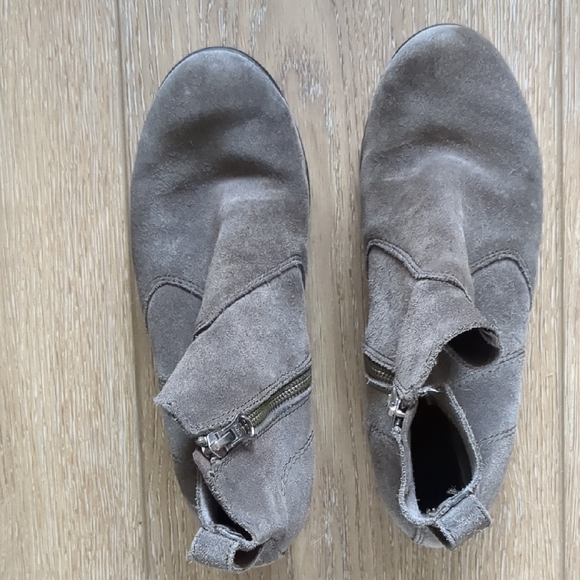 Sorel Evie Boots Dark Taupe - Picture 1 of 8